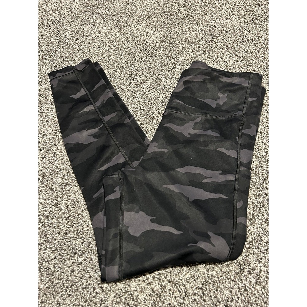 D8‎ Athleta Ultimate camo 7/8 tights leggings sz small